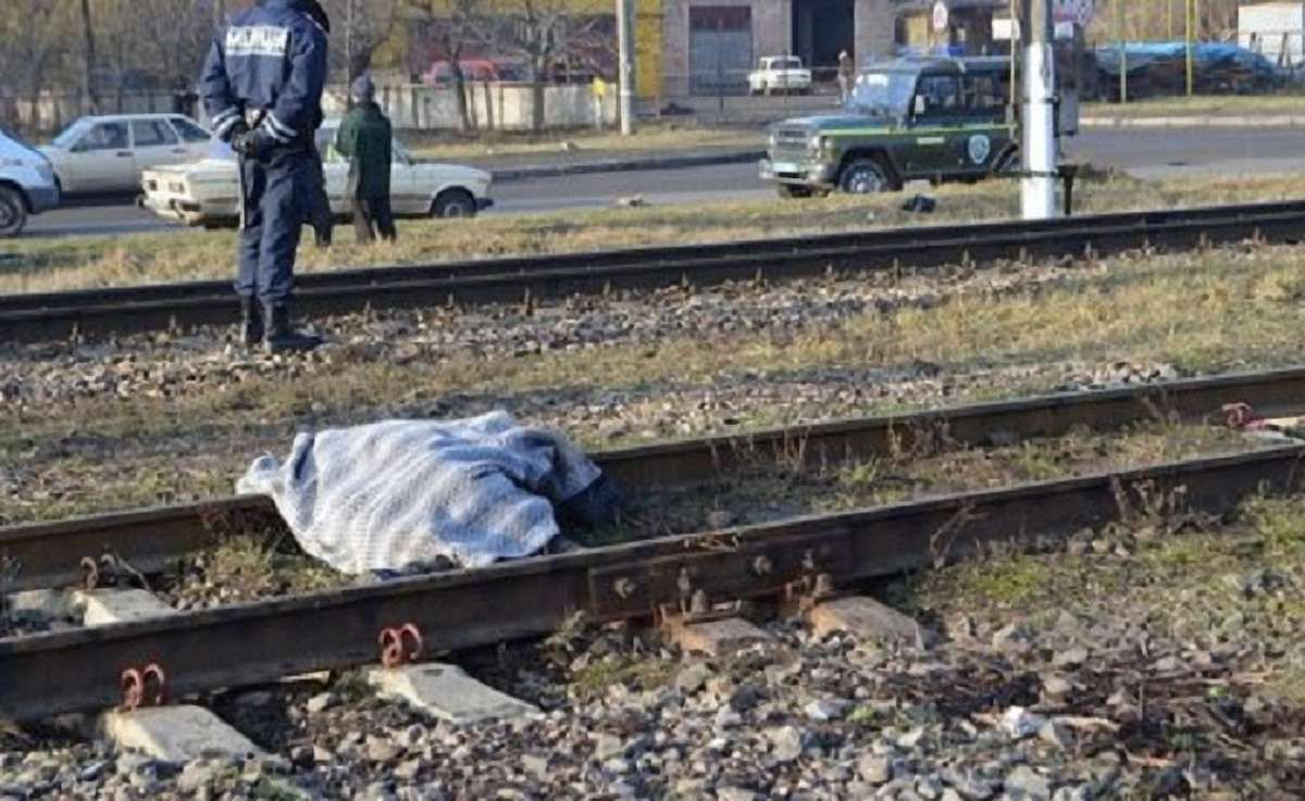 Неподалік закарпатського Воловця потяг збив на смерть  двох чоловіків