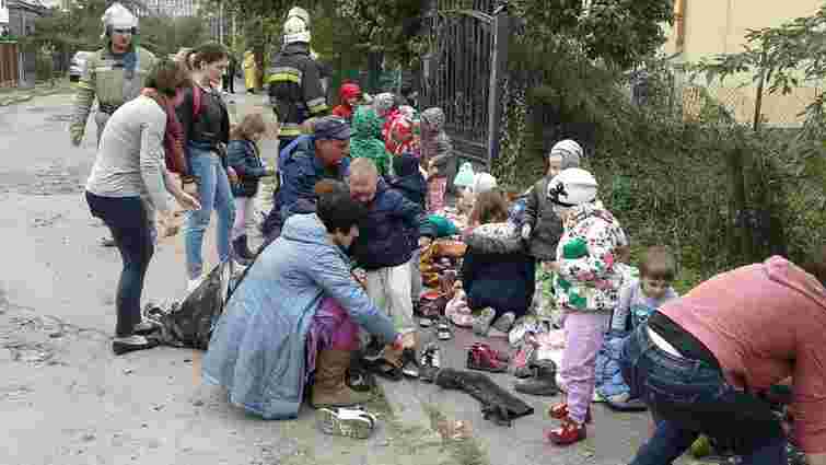 40 дітей евакуювали через пожежу з приватного дитсадка у Львові