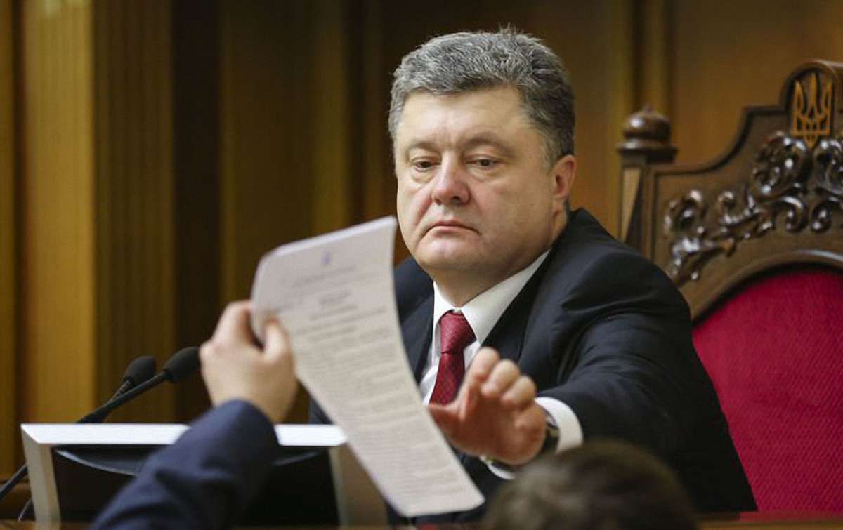 Порошенко запропонував на рік продовжити закон про особливий статус Донбасу
