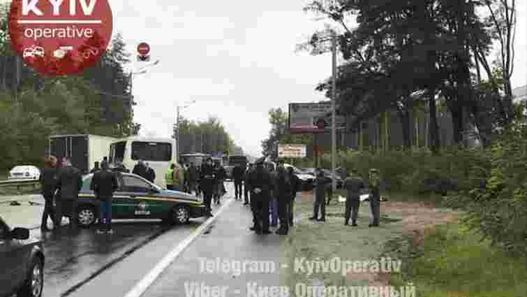 У ДТП з автобусом Нацгвардії на Київщині загинув військовий і постраждали 8 людей