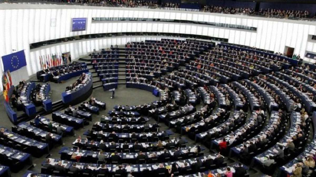Європарламент прийняв резолюцію про порушення Росією прав людини в Криму