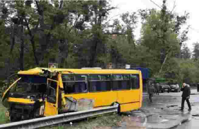 У Нацгвардії розповіли про стан військових, які потрапили в ДТП під Києвом