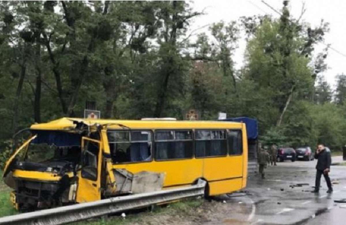 У Нацгвардії розповіли про стан військових, які потрапили в ДТП під Києвом