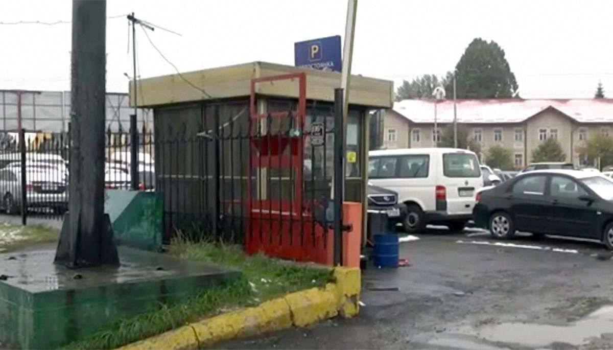 Львів'янин відсудив в «Укрзалізниці» ₴42 тис. за вкрадений з платної стоянки мотоцикл