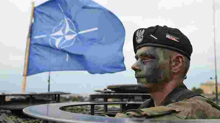 Російські хакери зламують смартфони солдатів НАТО у країнах Балтії і Польщі