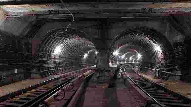 «Укрзалізниця» планує до березня 2018 року прокласти колії в Бескидському тунелі