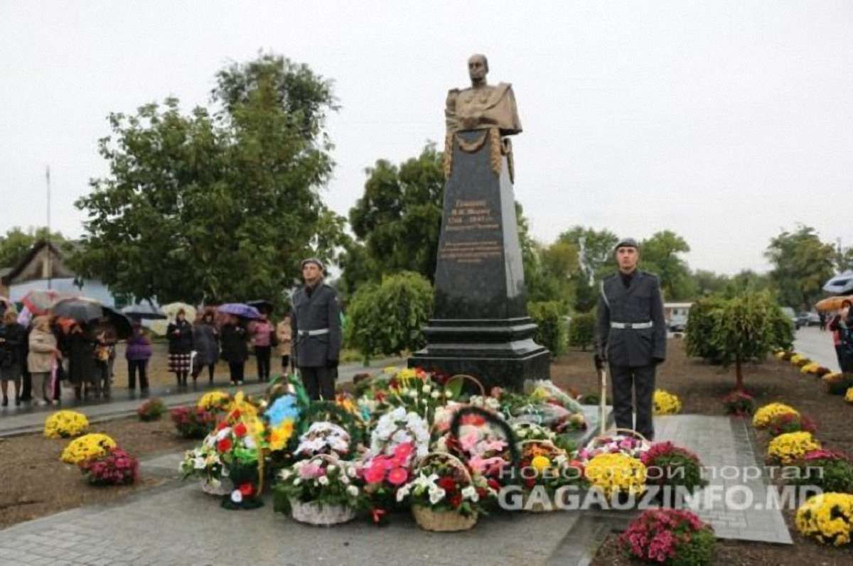 На Одещині замість Леніна встановили пам'ятник генералові Російської імперії