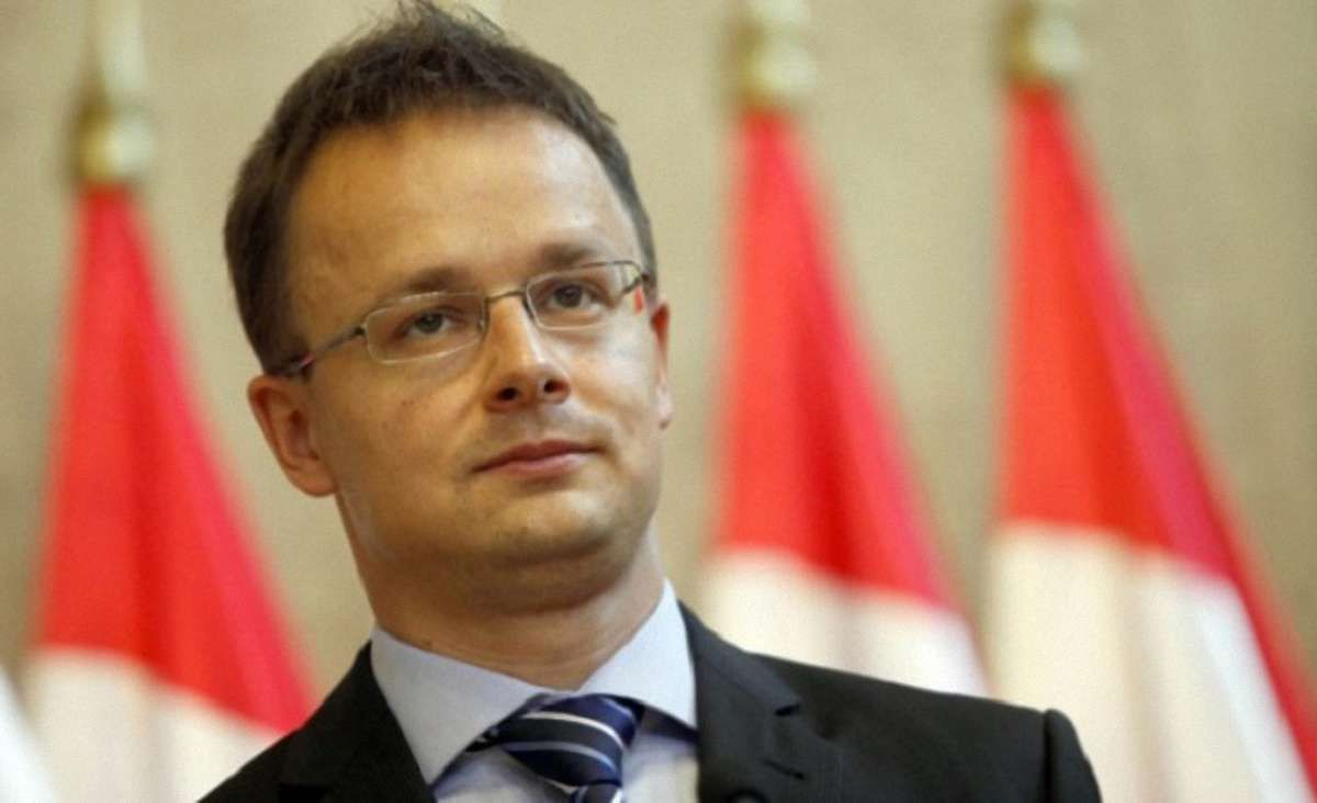 Голова МЗС Угорщини відмовився їхати з Клімкіним на Закарпаття