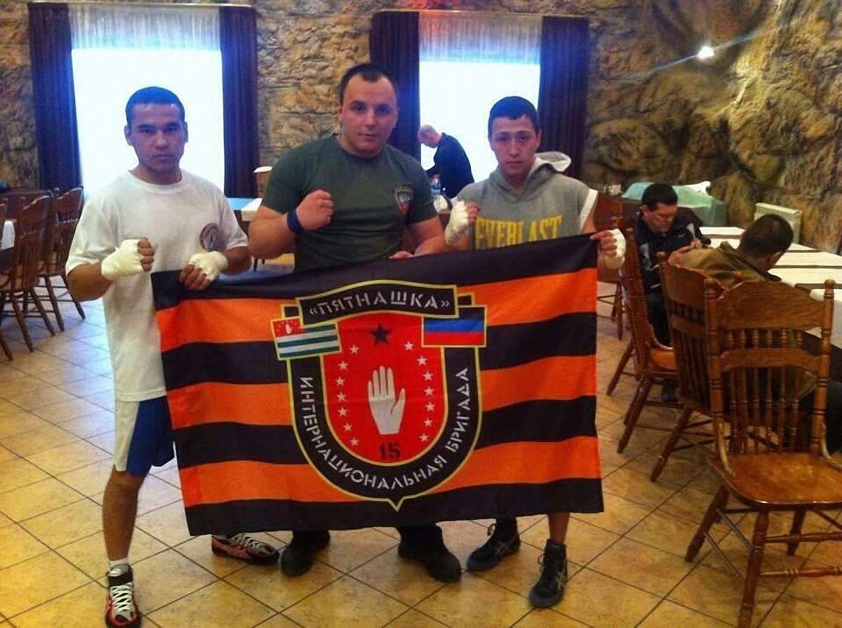 Нападниками на автобус на Херсонщині виявилися звільнені судом бойовики з Горлівки