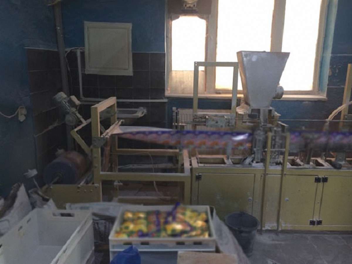 У Львові поліція викрила підпільний завод із виготовлення харчових концентратів