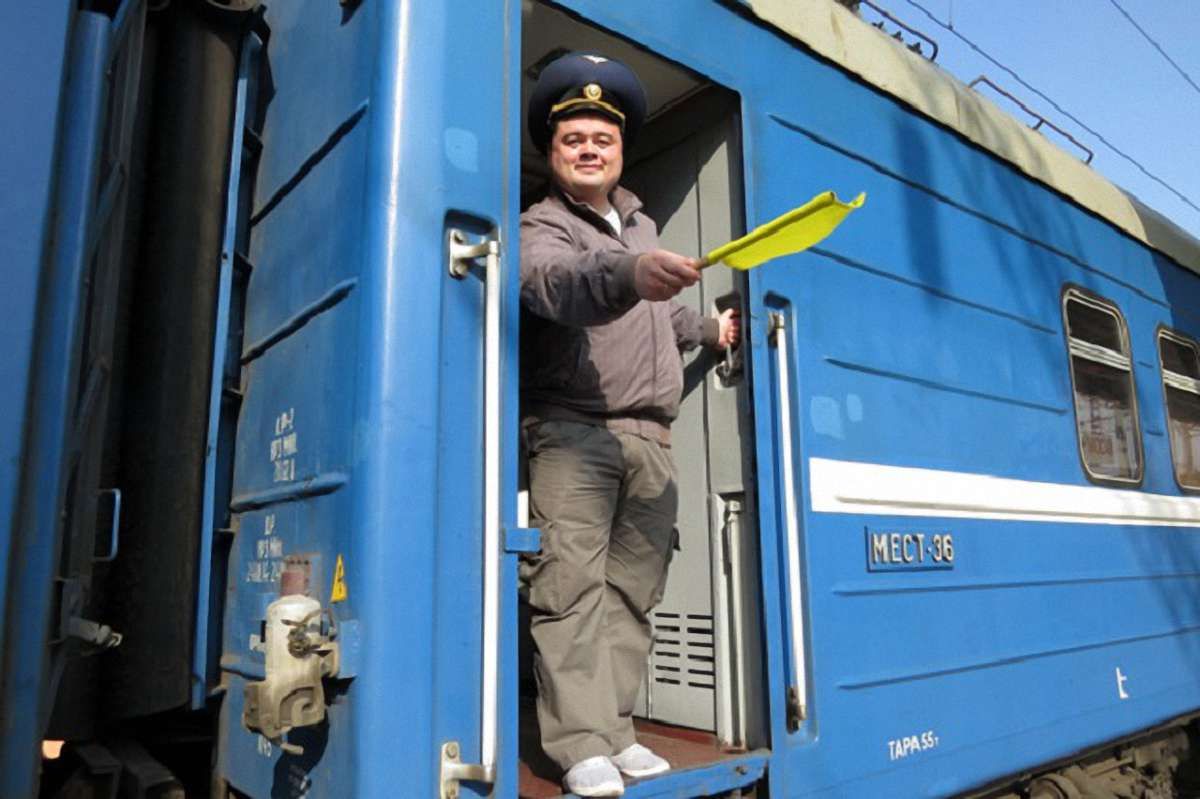 «Укрзалізниця» запровадить повноцінне харчування в нічних потягах 