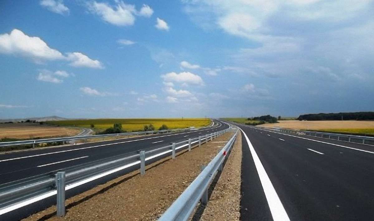 Міністр інфраструктури оголосив про плани будівництва автобану Львів – Дубно 