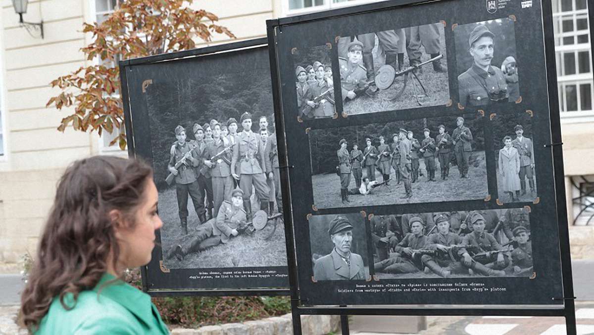 У центрі Львова запрацювала вулична виставка унікальних фотографій УПА