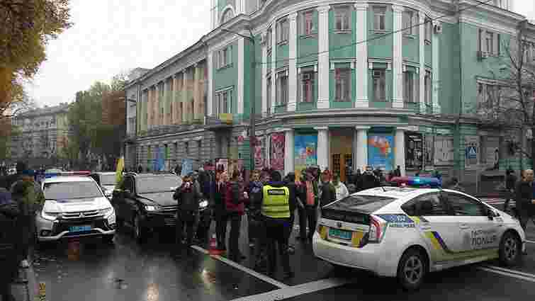 В урядовому кварталі Києва почалися протестні акції