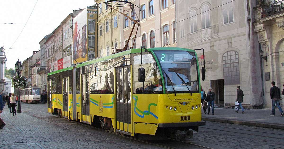 Абонементи на електротранспорт у Львові можна придбати за допомогою банківських карток