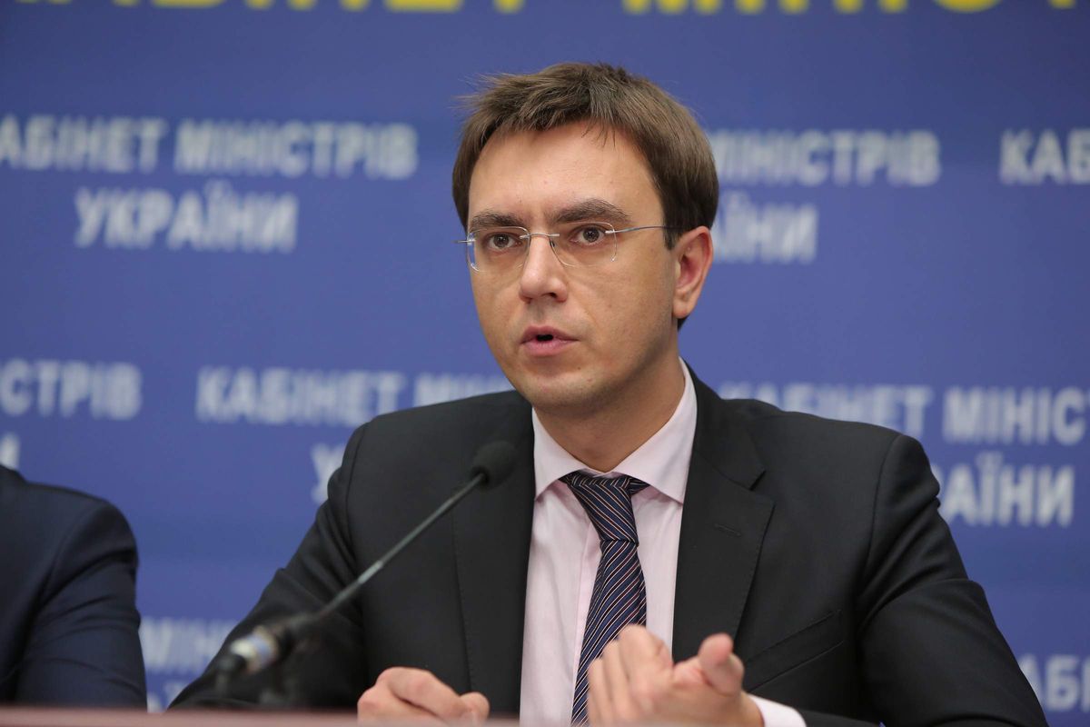 Володимир Омелян анонсував зниження швидкості в містах і «драконівські штрафи» у 2018 році