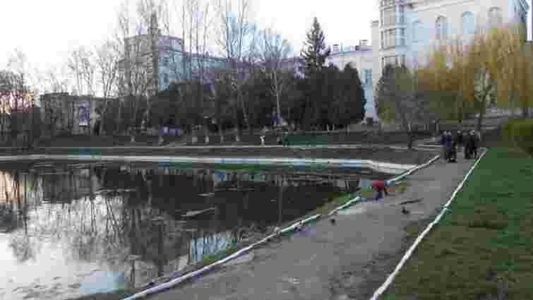 У львівському озері знайшли тіло 44-річного  лаборанта 8-ї лікарні