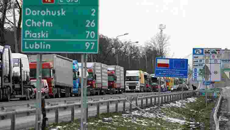 Польща посилила перевірку громадян і транспорту на КПП «Дорогуськ»