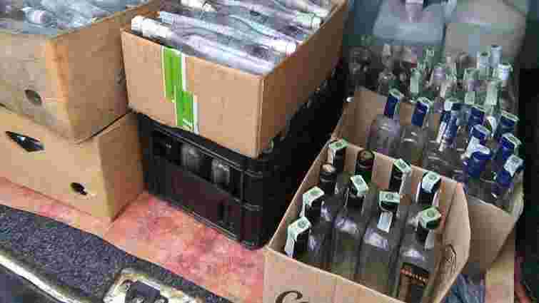 На Львівщині вилучили 400 пляшок фальсифікованого алкоголю