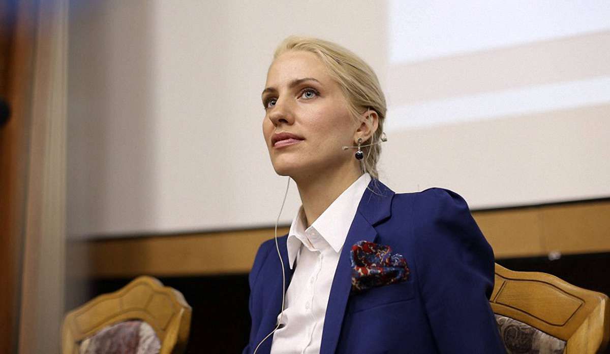 Нардепка Світлана Заліщук заявила про зникнення грошей після обшуку в квартирі її брата 