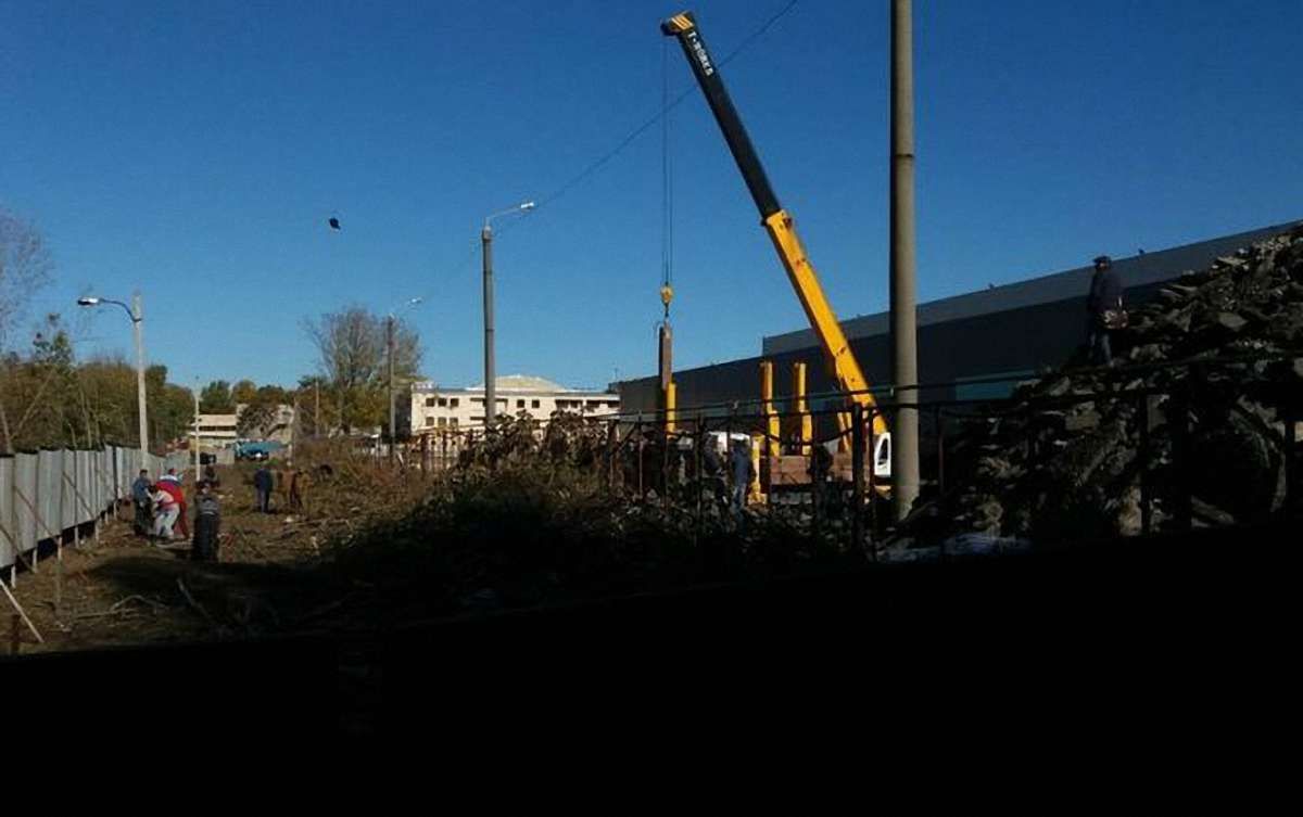 У мережі з'явилося відео «захоплення» військової частини в Одесі