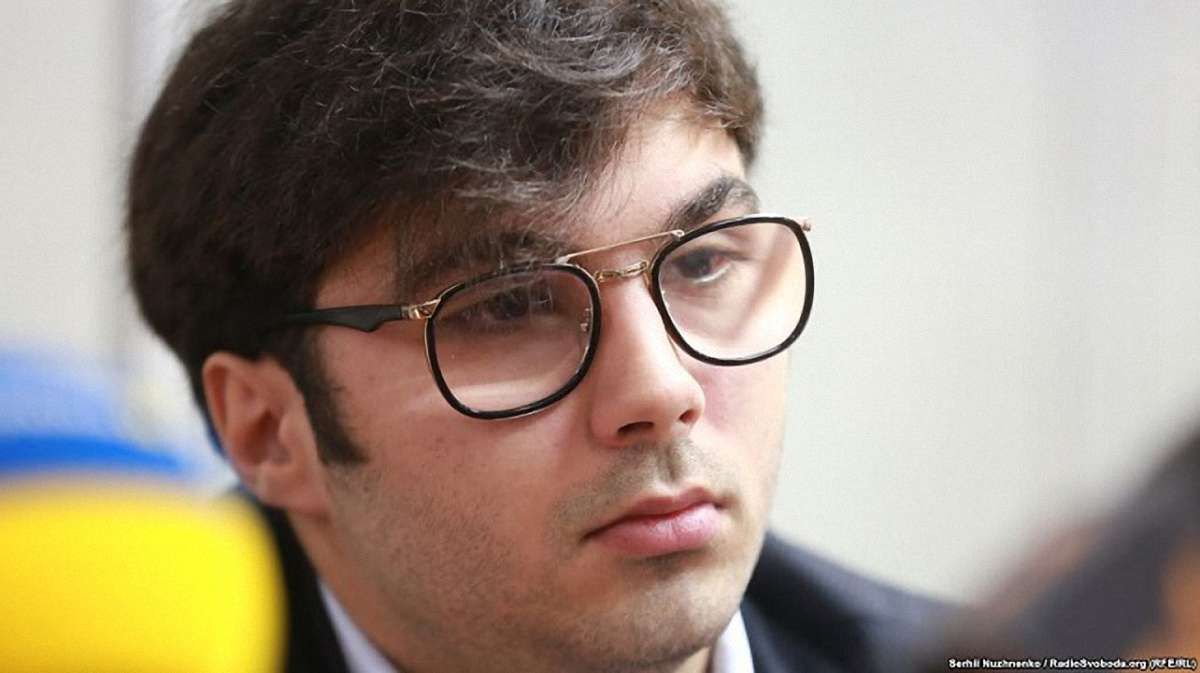 Суд повторно відпустив Шуфрича-молодшого на поруки батька
