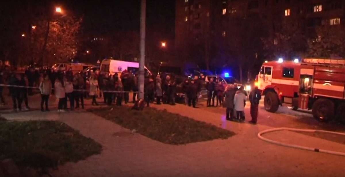 На Сихові виникла пожежа в квартирі дев’ятиповерхівки