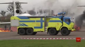 Львівські рятувальники вчились гасити задимлений літак