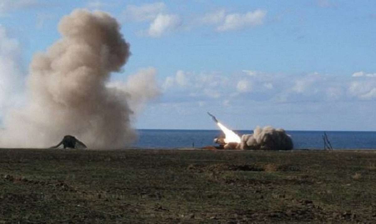 На Херсонщині ЗСУ проводять випробування зенітних ракет середньої дальності