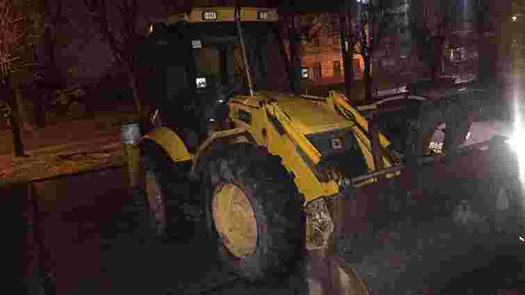 Вночі у Львові затримали нетверезого тракториста, який порушував ПДР
