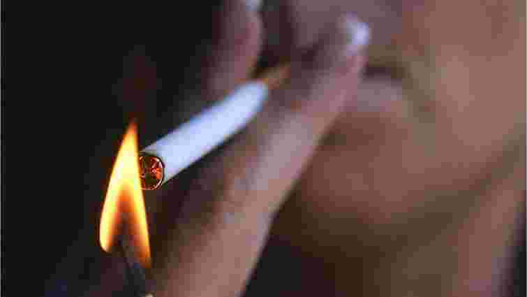Понад 7 млн дорослих українців курять кожного дня