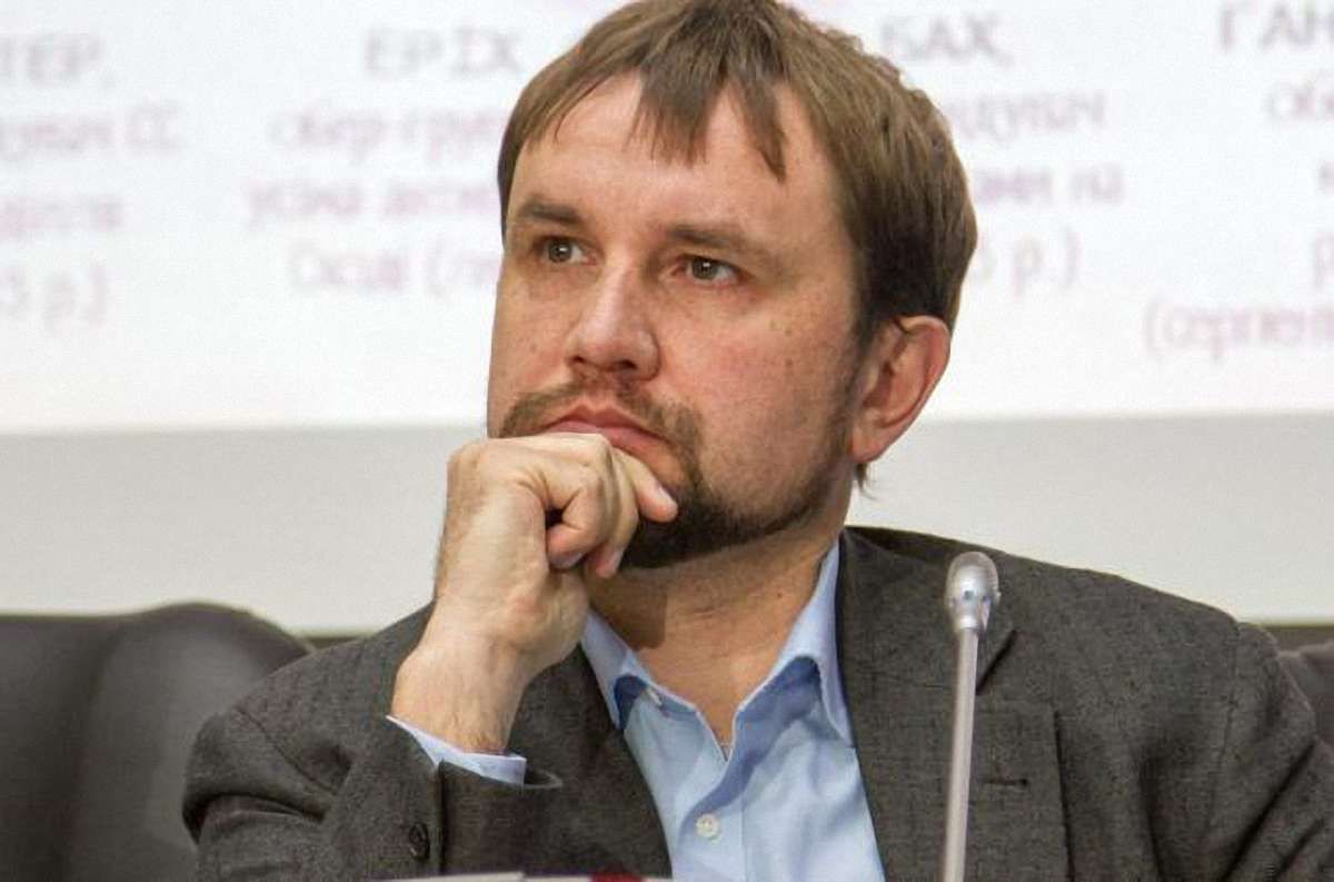 В Україні незаконно встановлено втричі більше польських пам’ятників, ніж українських у Польщі