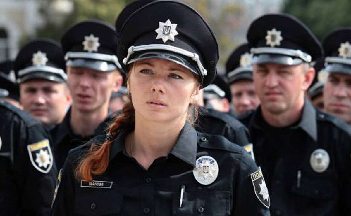 Фігурант справи сина Авакова продав Нацполіції формові кашкети на понад ₴2 млн