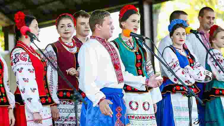 У Чехії український народний ансамбль намагалися змусити виступити на сцені Російського центру