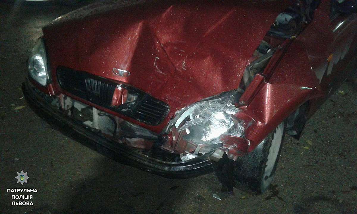 Зі Львова депортують азербайджанця, якого вісім разів затримали п’яним за кермом
