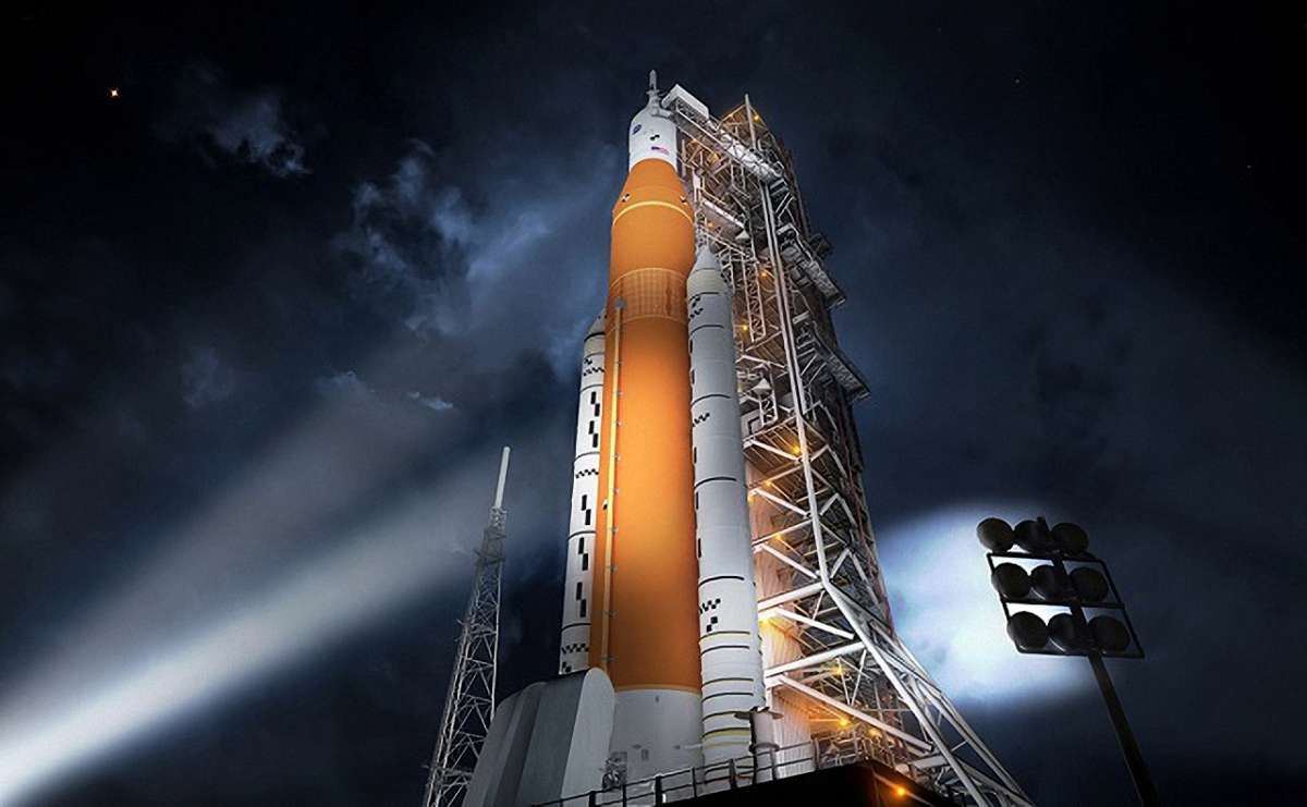 NASA готує першу безпілотну місію на орбіту Місяця