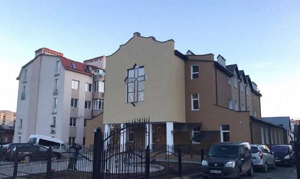 У Львові відкрили притулок для безхатченків 