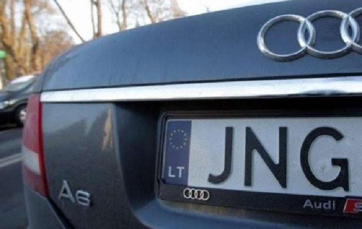 З початку року в Україні викрали 321 автомобіль на єврономерах