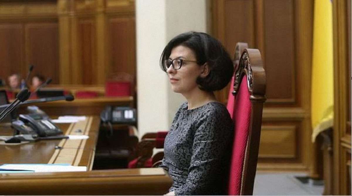 Віце-спікерка ВРУ змусила депутата під час виступу перейти з російської мови на українську