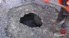 Дорога на вул. Чернігівській провалилася через дощоприймач, який забули підключити до колектора