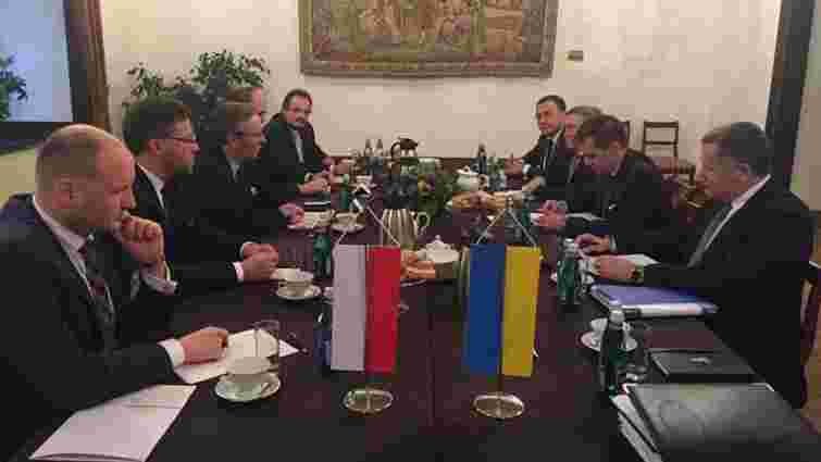 Україна та Польща погодились з необхідністю зняти мораторій на проведення ексгумаційних робіт
