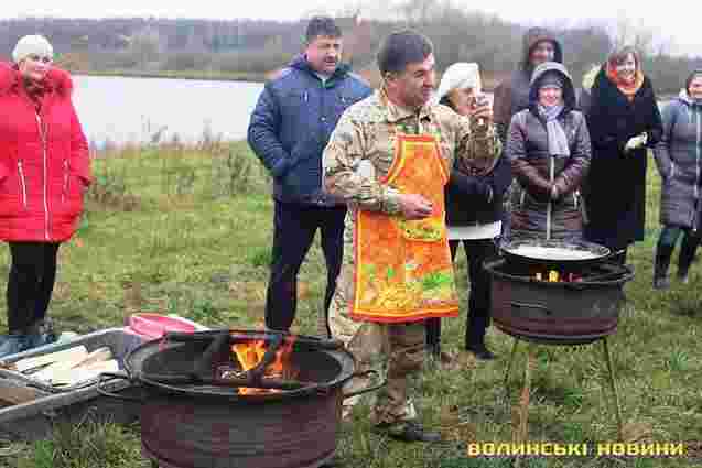 На Волині встановили рекорд України з випікання сирників