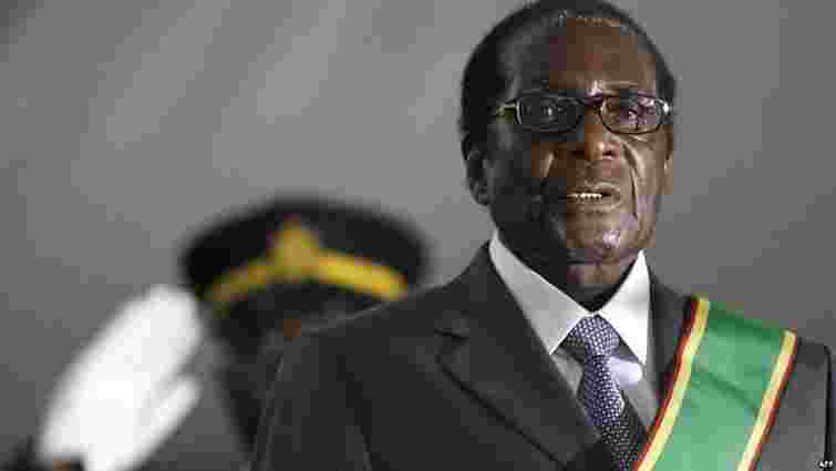 Президент Зімбабве Роберт Мугабе подав у відставку