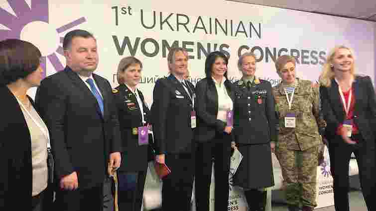 До українського війська цього року прийняли 2,4 тис. жінок