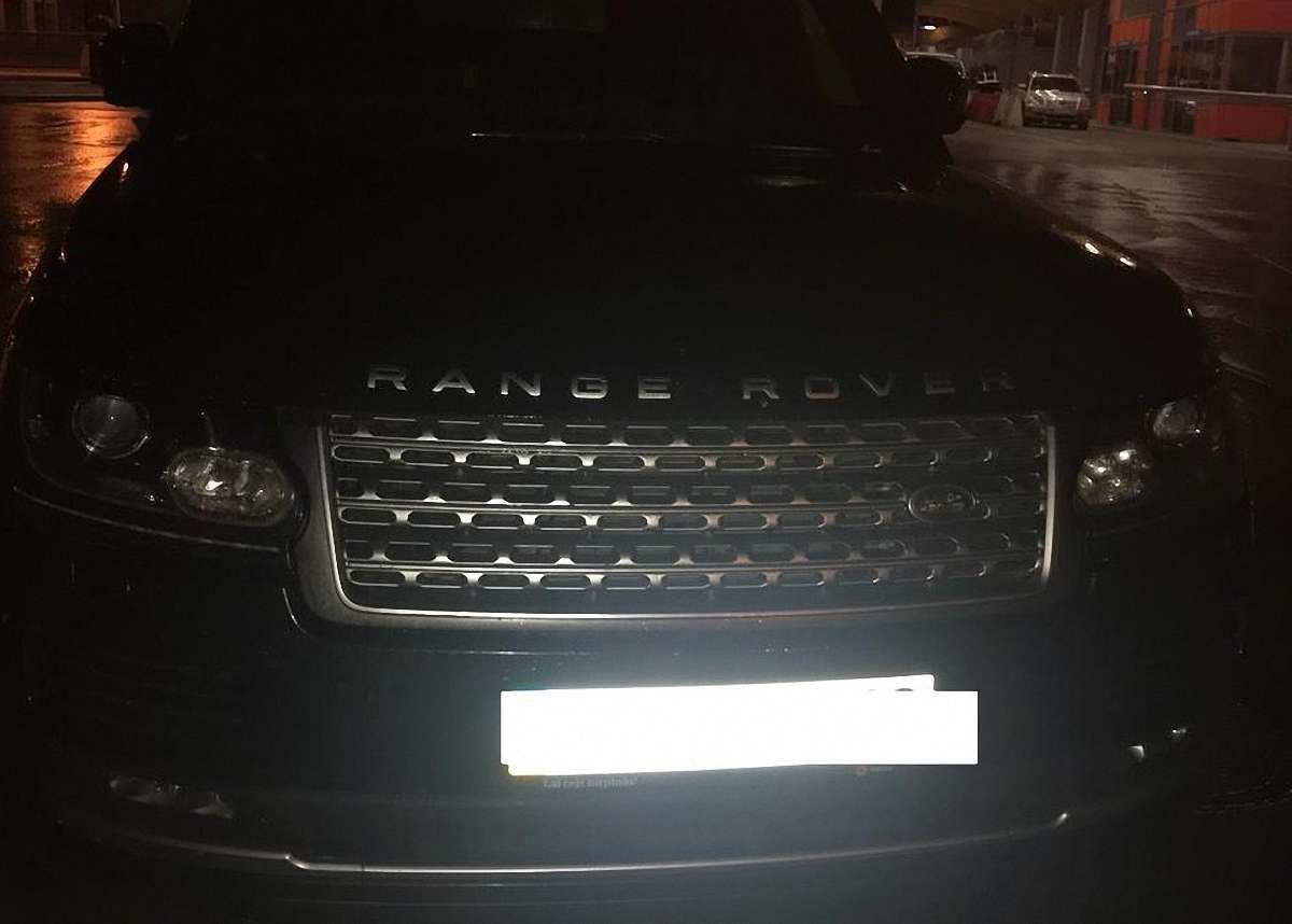 На польському кордоні виявили викрадений автомобіль