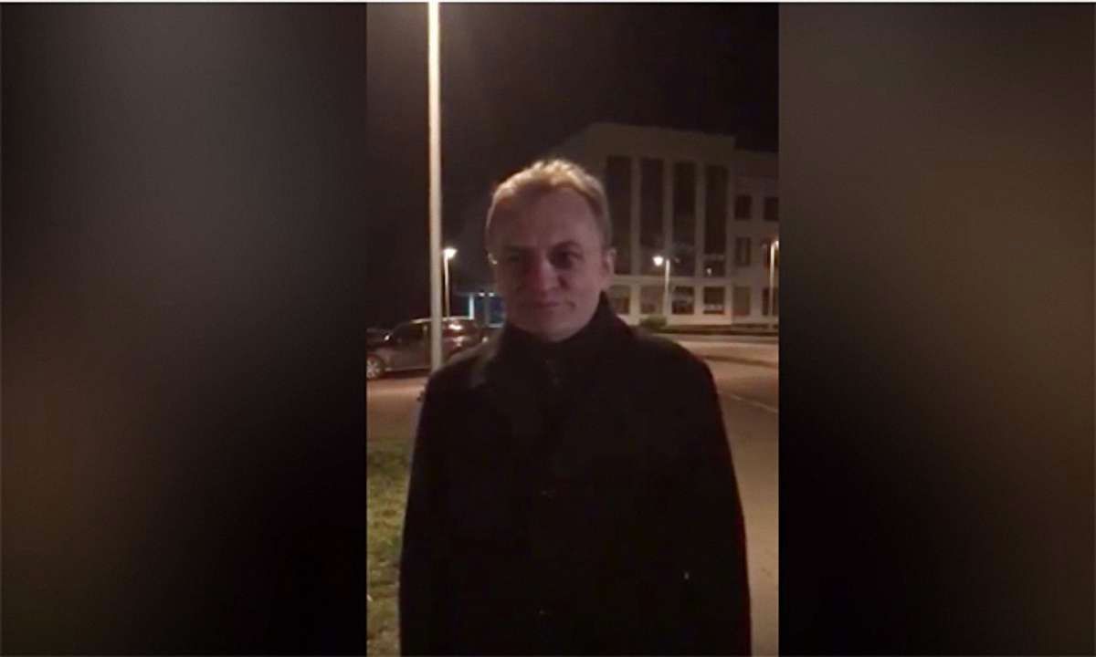 Мер Львова пояснив свій заклик вболівати за «Верес» у матчі проти «Карпат»