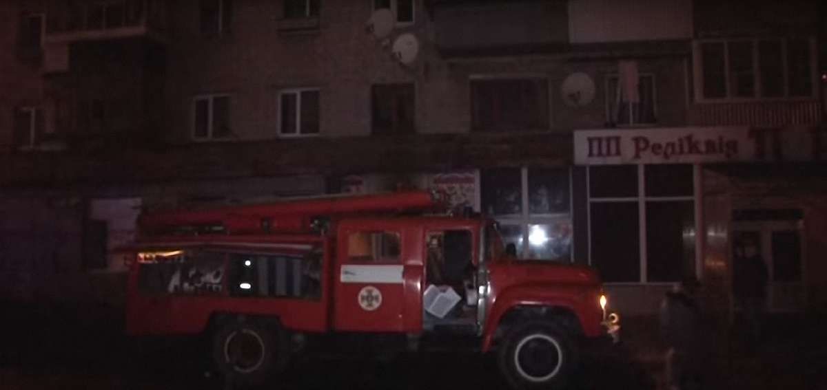 У Львові вночі через пожежу з багатоповерхівки евакуювали 40 людей