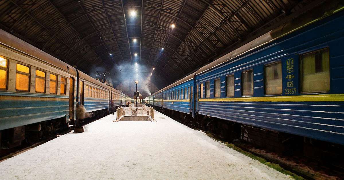 «Укрзалізниця» почала призначати додаткові поїзди до новорічно-різдвяних свят