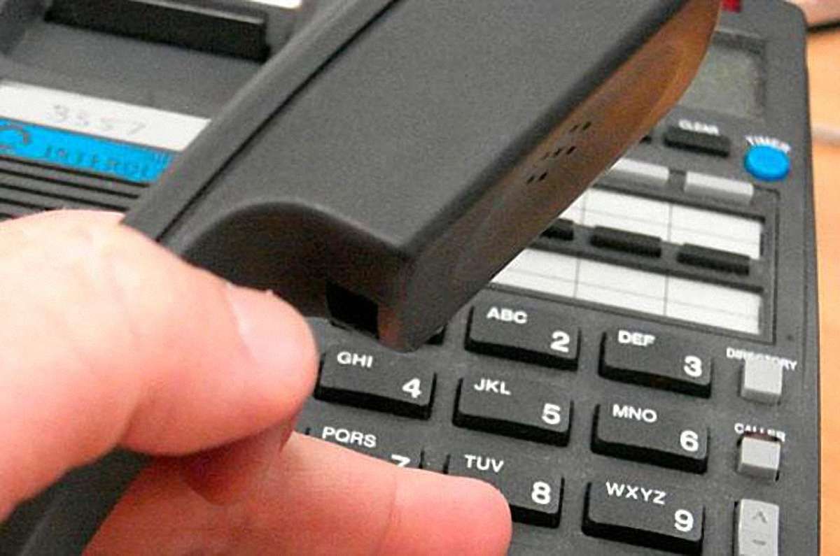 Поліції повідомили про мінування шести українських аеропортів і київського метрополітену