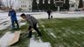 Президент ФК «Львів» лопатою розчистив стадіон від снігу для гри клубу. Фото дня